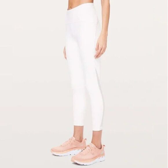 Lululemon Train Times White 7/8 length leggings with mesh accent. GUC size 6 - Picture 1 of 13